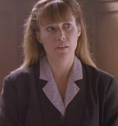 Sara Thorton (played by Maggie O'Neill)