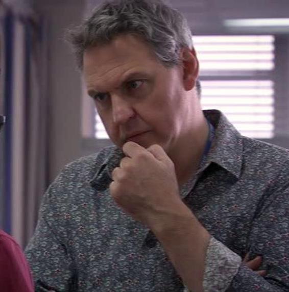 Bob Barrett (Sacha Levy)