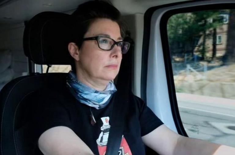 Sue Perkins drives her campervan